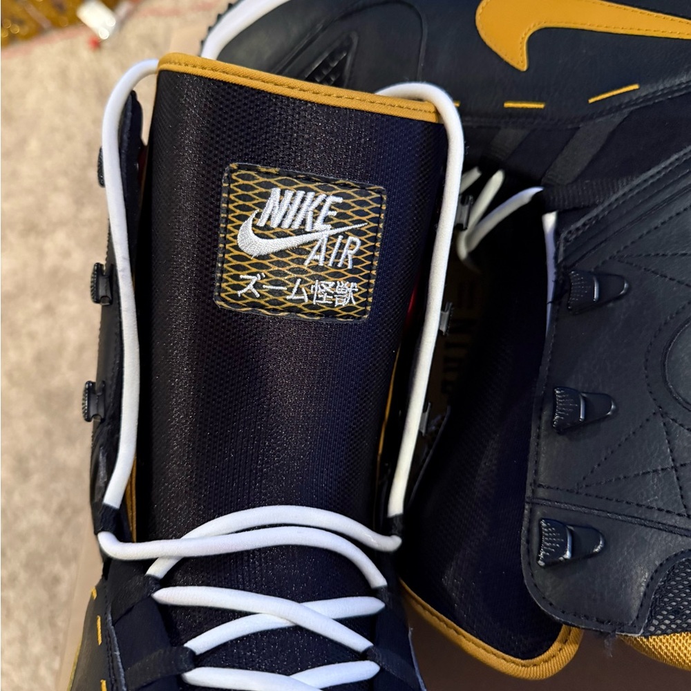 Nike Kaiju Snowboard Boots - Picture 9 of 11